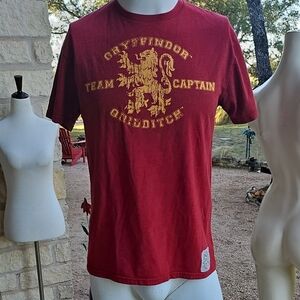 Universal Studios Harry Potter Gryffindor Quidditch T-shirt Adult Unisex Medium